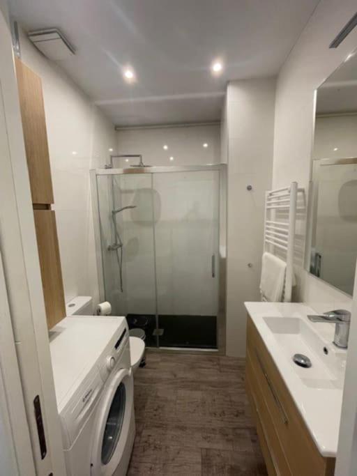 Nuevo Y Confortable Apartamento En Vista Alegre Madrid Bagian luar foto
